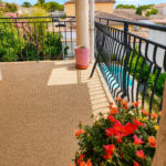 T4 cosy, piscine, parking gratuit, proche plages Balcon Fleuri Optimise Pour Annonce Airbnb 150x150